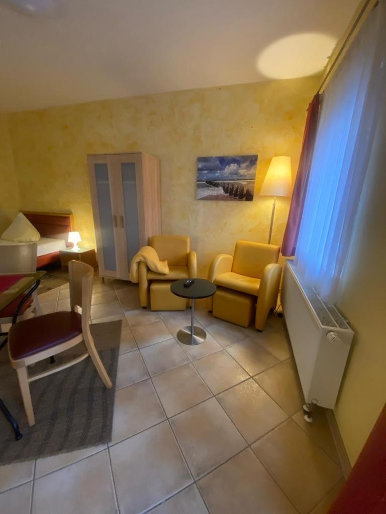 Apartments In Der Kopenhagener Strasse 罗斯托克 外观 照片